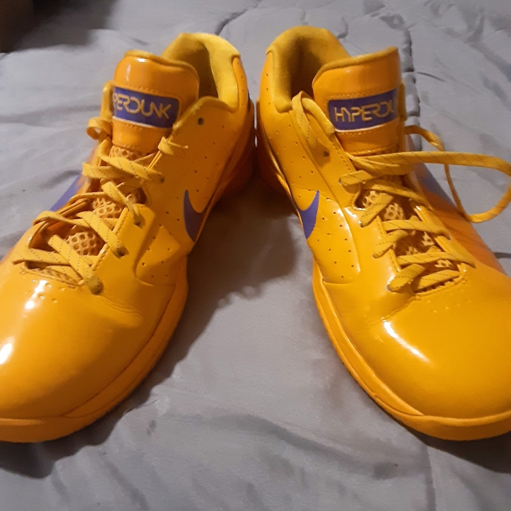 Nike hyperdunks Kobe snake pool RARE!!!!